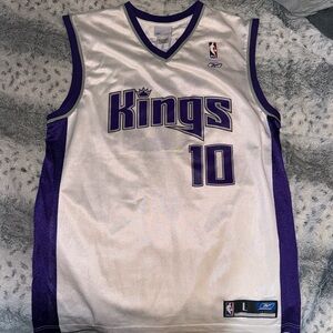 Men’s Or Women’s 2000s Vintage Sacramento Kings Mike Bibby #10 Jersey. Brand new